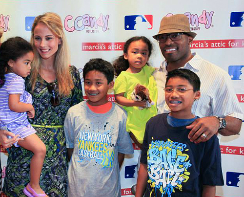 TIKI BARBER AND FAMILY SUPPORT THE SABATHIAS