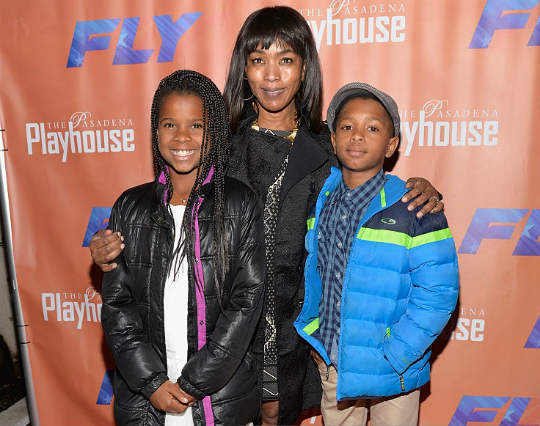 Angela Bassett Archive...