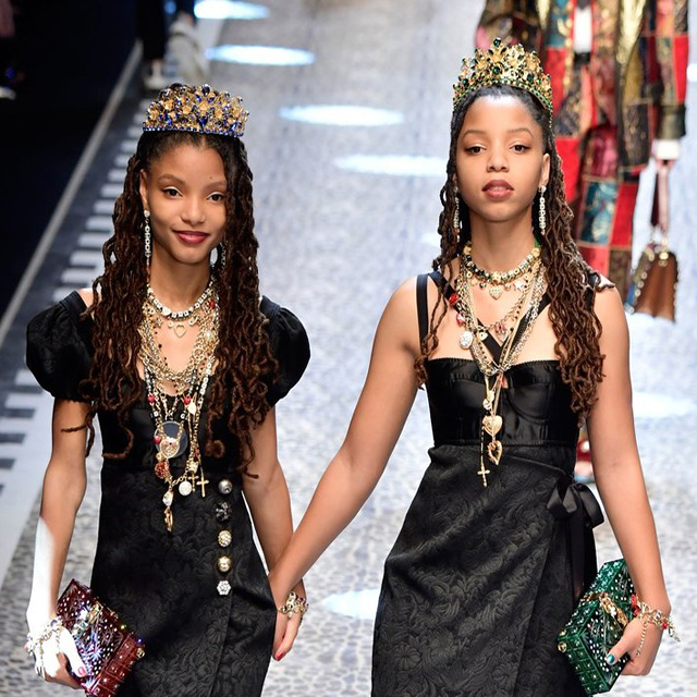 chloe and halle bailey feet chloe x halle rock dolce gabanna in milan chloe and halle bailey feet chloe x halle rock dolce gabanna in milan